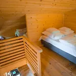 Θέρετρο Wsrod Drzew River Park Jacuzzi *