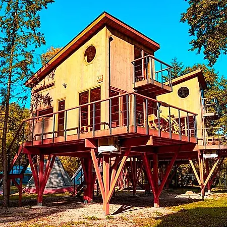 Wsrod Drzew River Park Jacuzzi Resort *