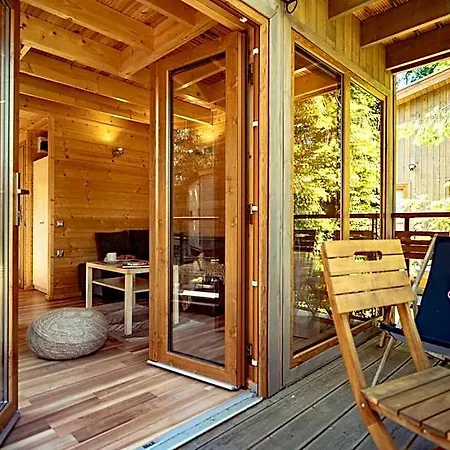 Wsrod Drzew River Park Jacuzzi Resort Zator